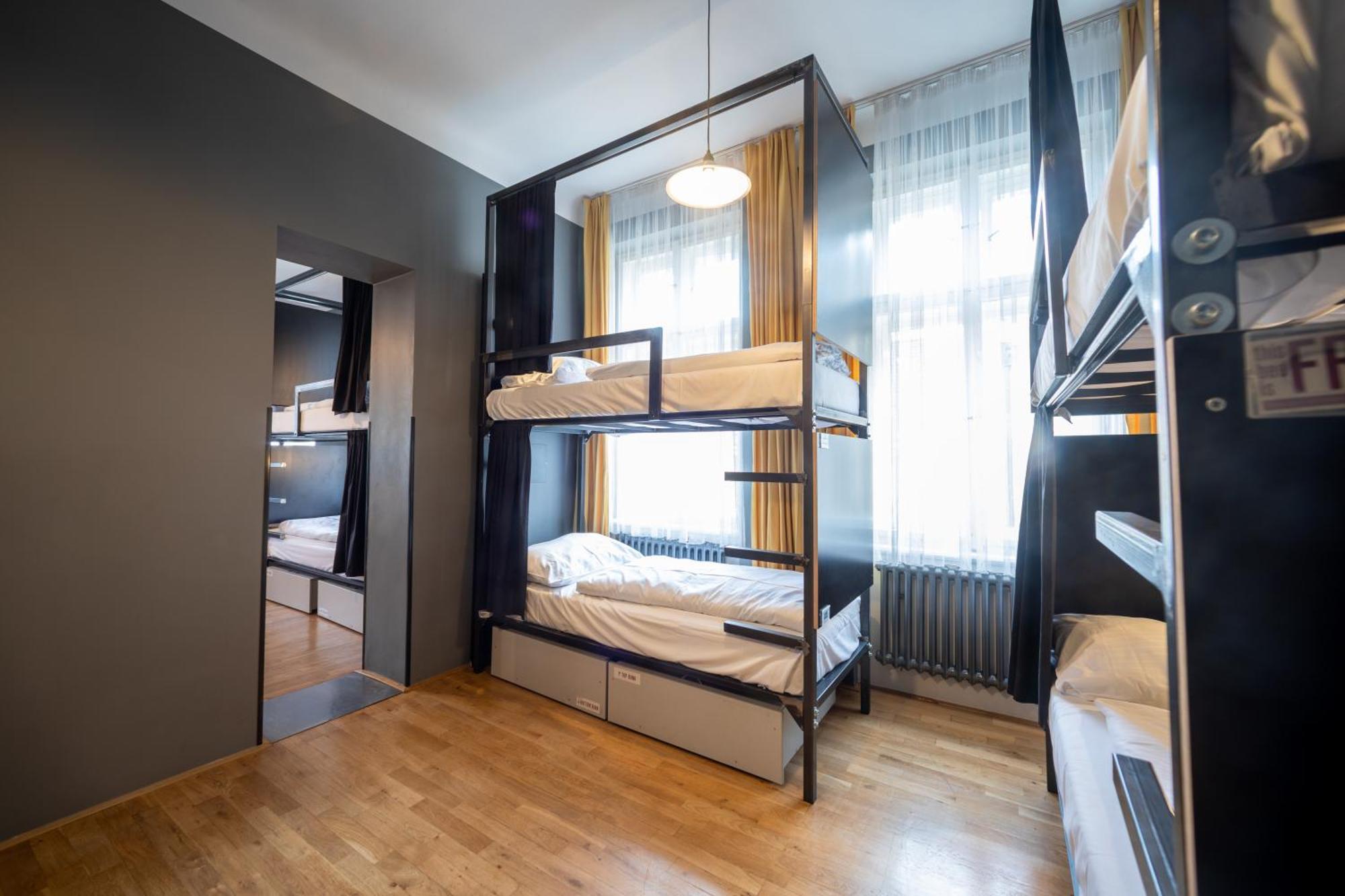 Czech Inn — Photos 1